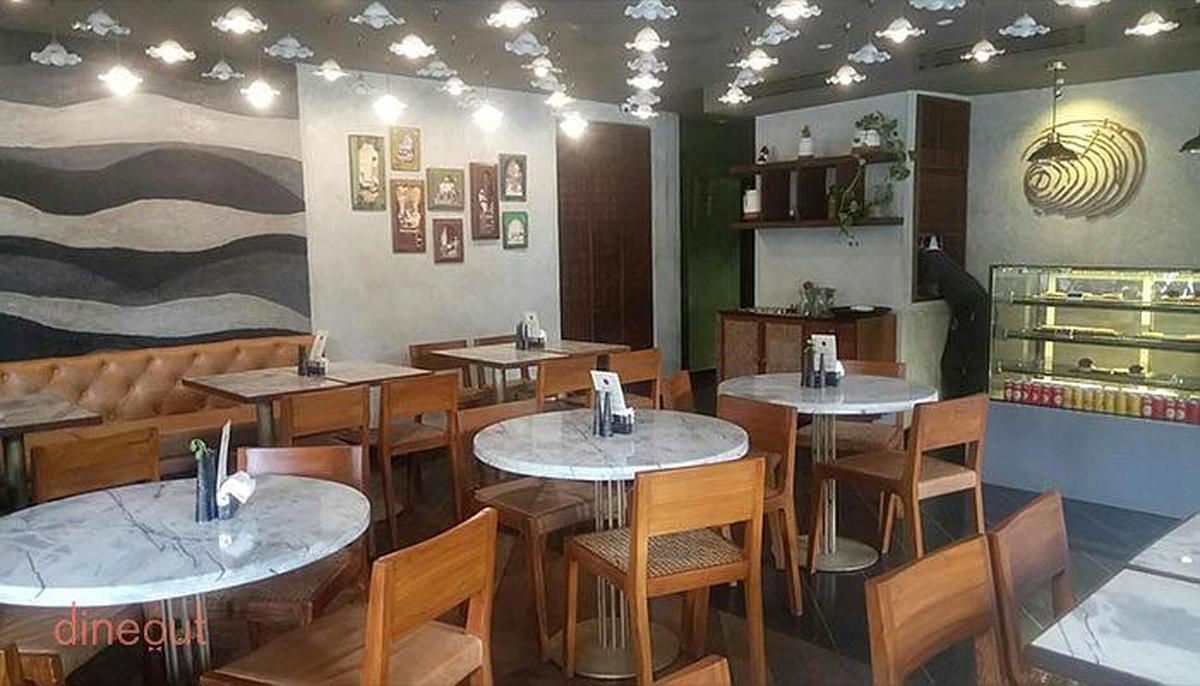 Little Green Cafe, Museum Road, Church Street.