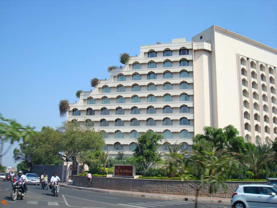 Best areas to live in Hyderabad for bachelors[Banjara Hills]