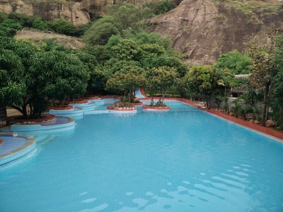 best resorts in bangalore[Shilhaandara resort]
