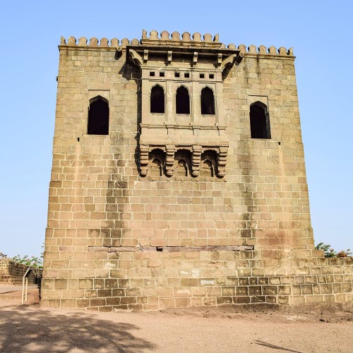 best places to visit in Pune[Shivneri Fort]