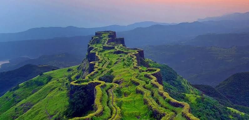 trekking places in Pune[Torna Fort Trek]