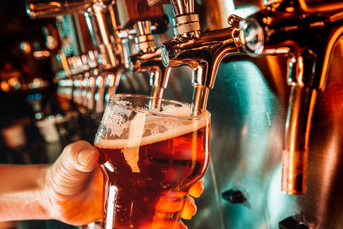 Ring in the New Year at the Best Pubs in Mumbai!