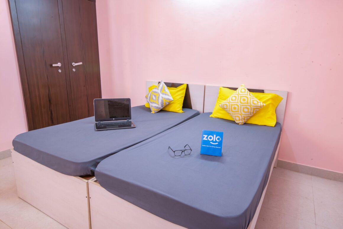 PG in sector 22 noida